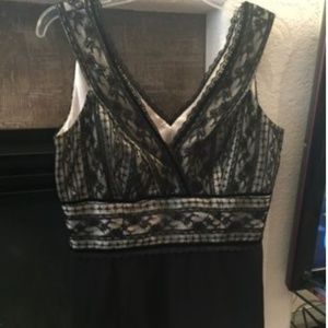 NWOT -Ann Taylor Sleeveless Black Lace Top Sz 8